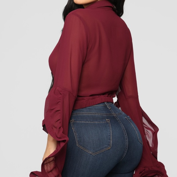 Fashion Nova Bell Sleeve Around Top - NWT - Picture 3 of 5